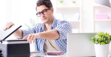 Multifuncional Brother para oficinas pequeñas: potencia en poco espacio